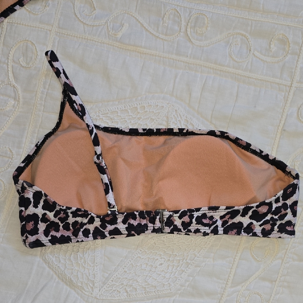 Leopard Print Bikini Set - Picture 6 of 6
